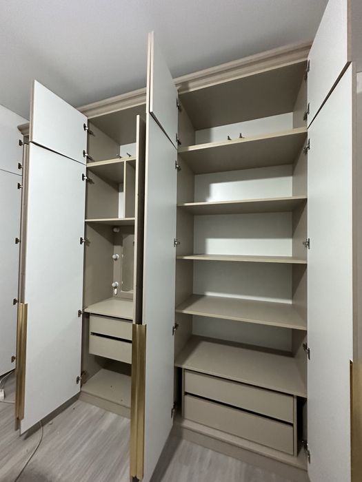 Спальный гарнитур срочно,можно по отдельности