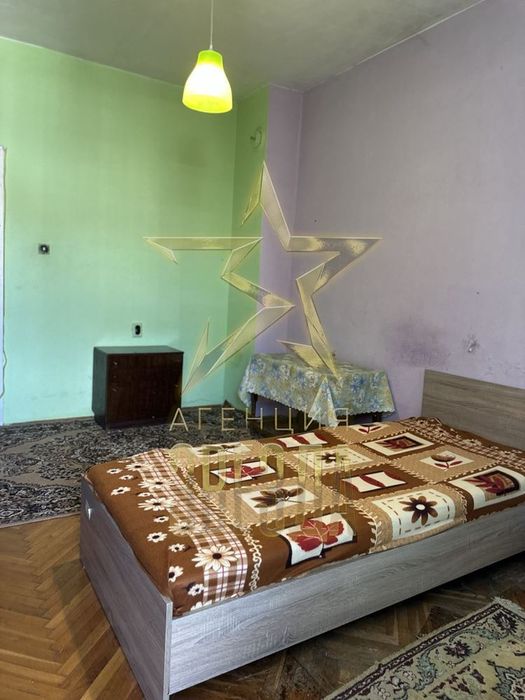 Дава се под наем Едностаен апартамент в Пловдив, Младежки Хълм - 30 кв.м за 125 € - Снимка #1