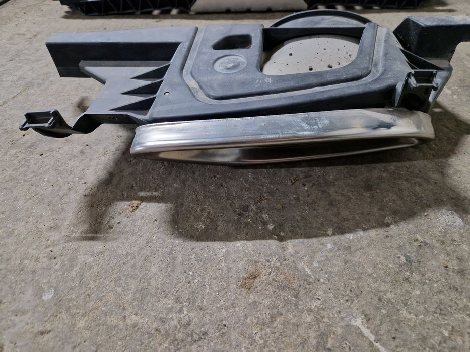 Ornament evacuare cap toba Mercedes E class w213 cu suport