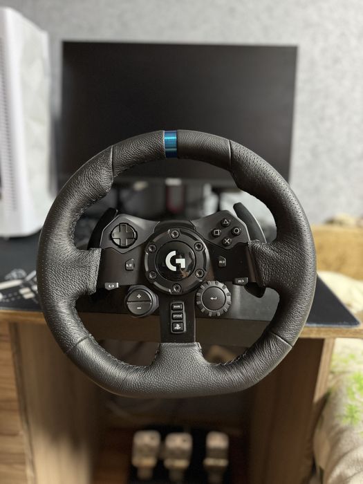 Продам руль Logitech G923