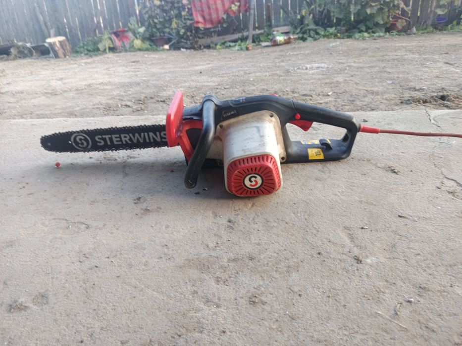 Vând drujba electrica drujma merge foarte bine