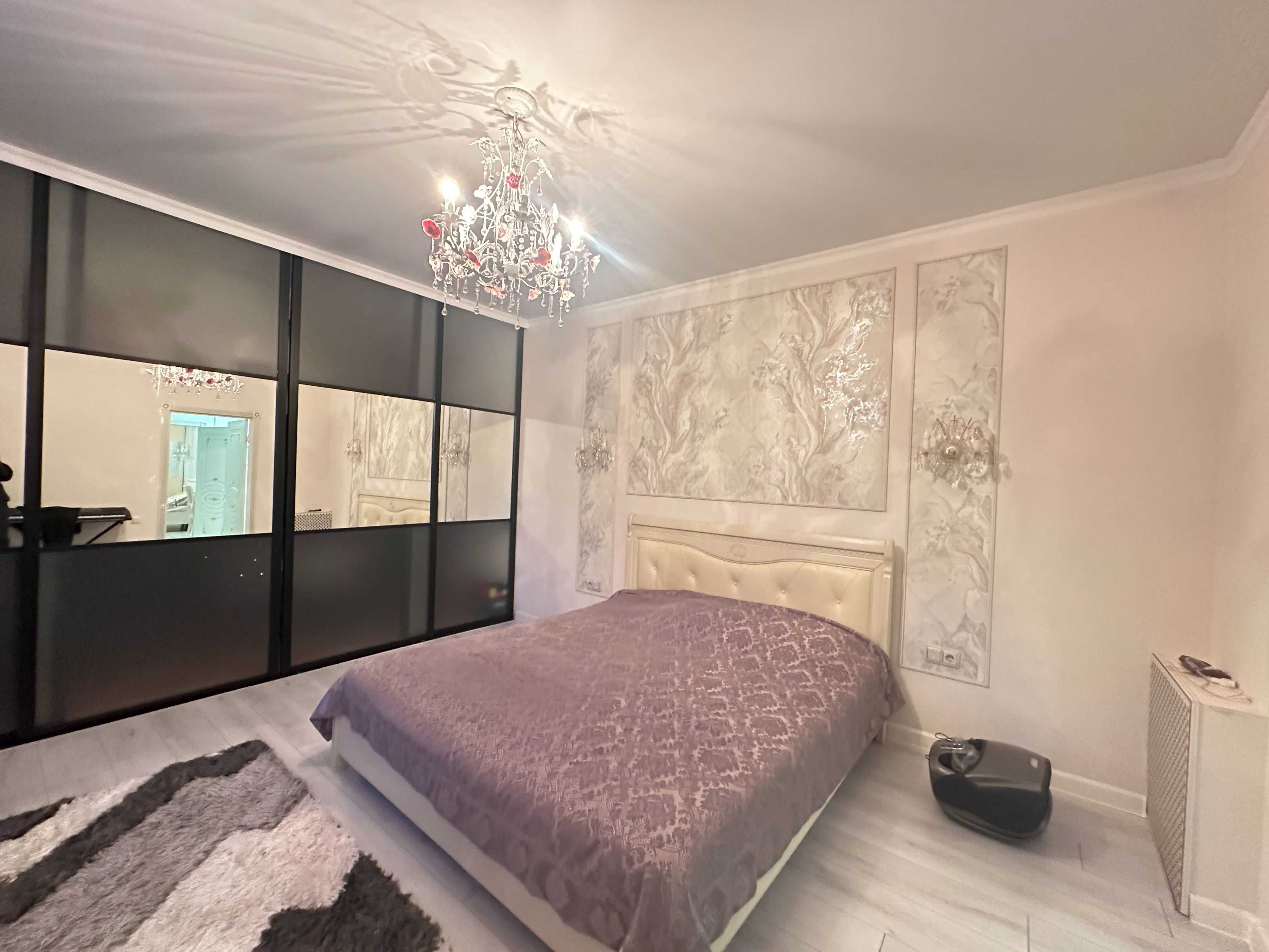 6-ти ком дом 336 м². мкр Таугуль. С гаражом и участком 10 соток.