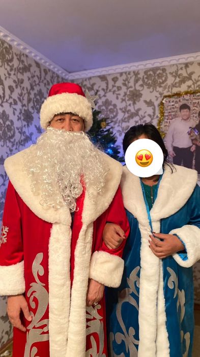 Костюмы деда Мороза и Снегурочки