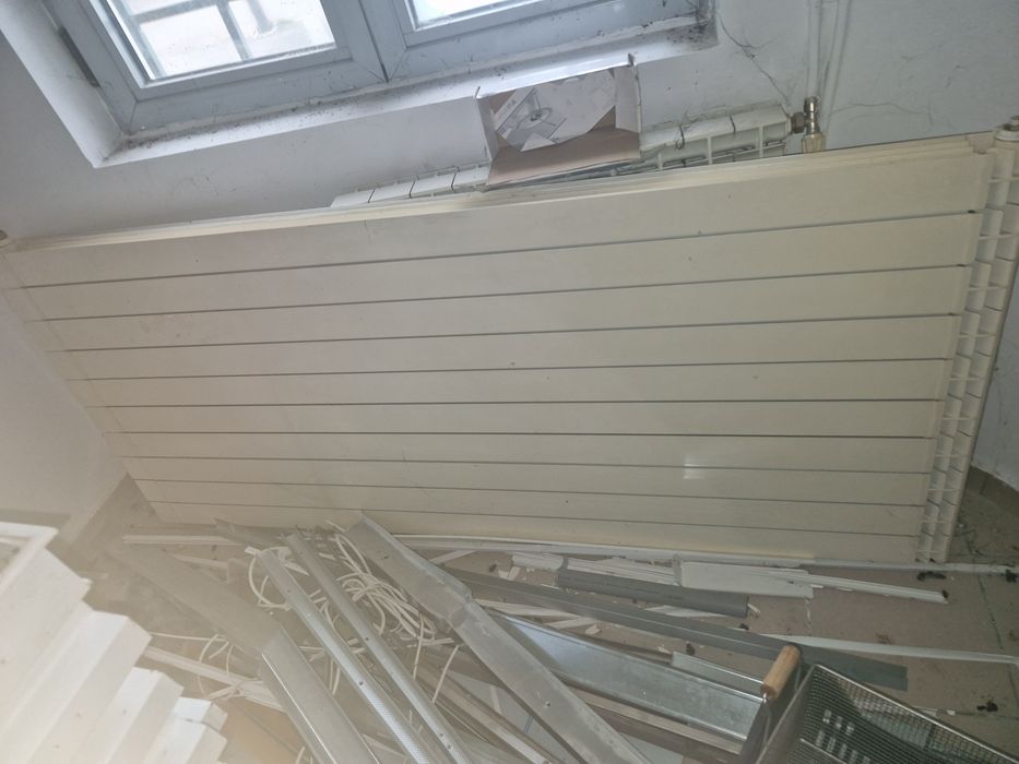 Calorifer aluminiu vertical cu 10 elemenți impecabil folosit fputin