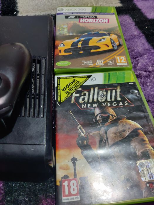 Vând Xbox 360 funcțional