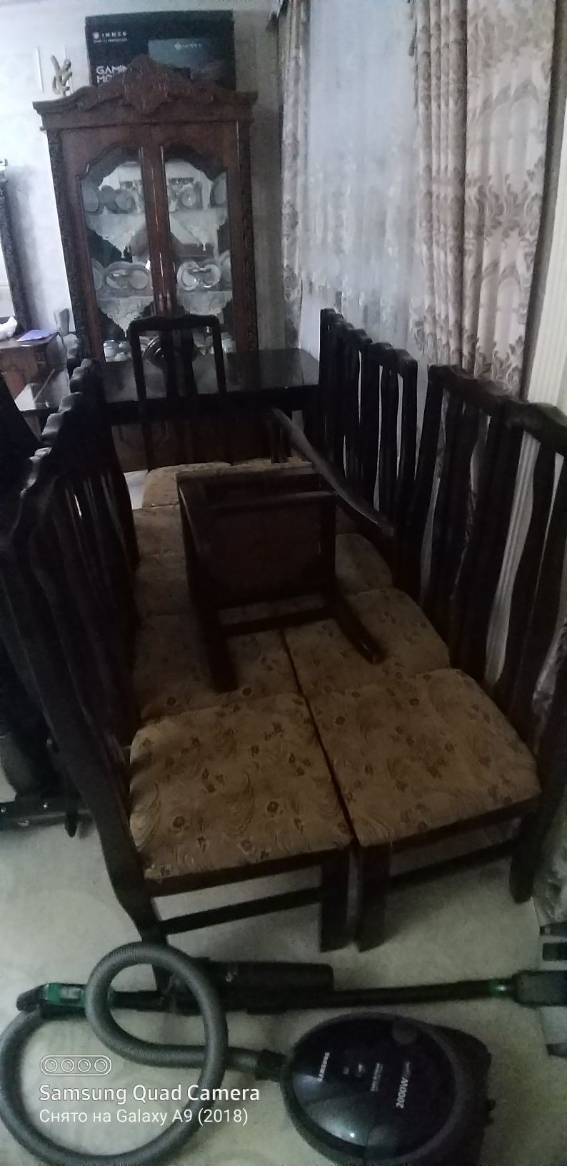 2ta stol va 12ta stul chinor daraxtidan qilingan