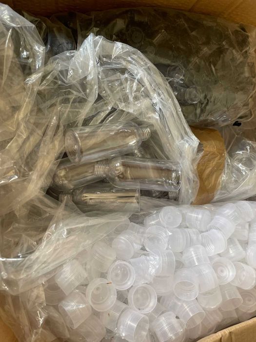 Stoc sticle plastic cu capac:  450x300 ml +250 buc x 125ml