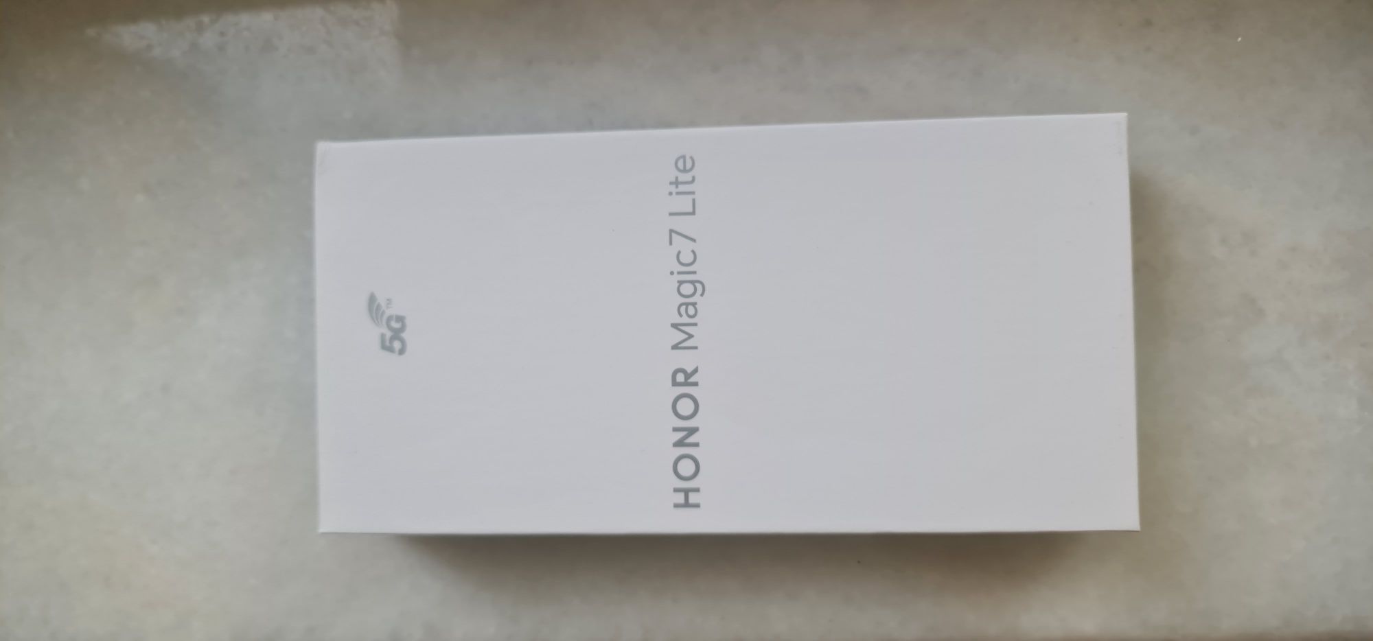 Нов Honor Magic7 Lite 256GB с 2г гаранция