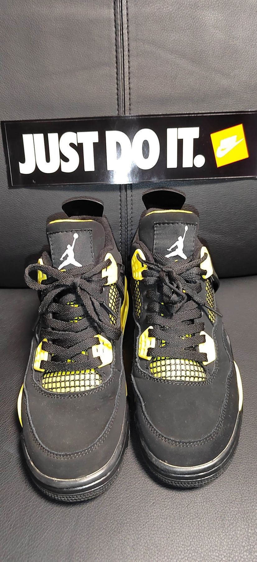Nike Air Jordan Retro 4 Thunder, номер 40