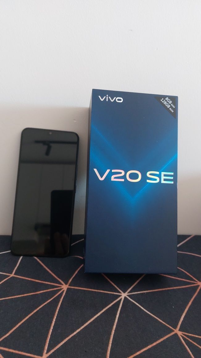 Vivo V20se в отличном состоянии