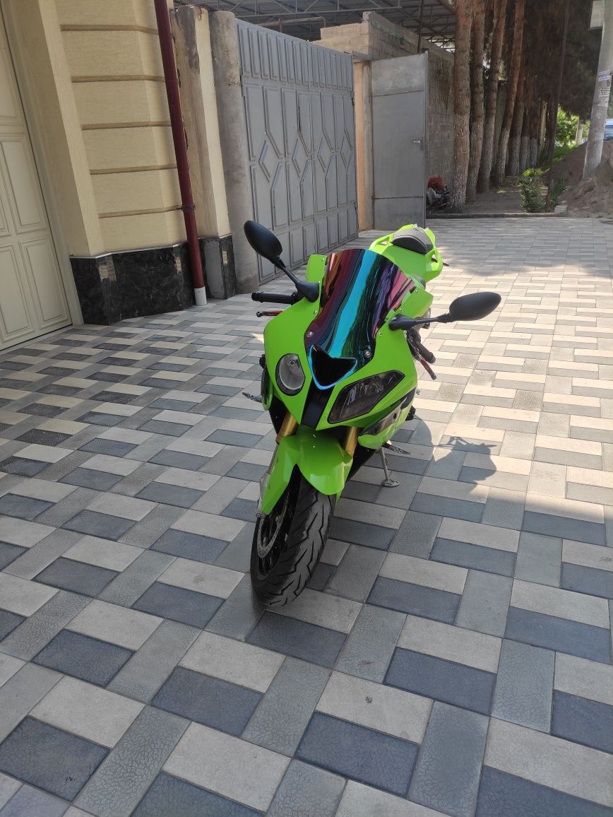 Продам мотоцикл BMW S1000RR
