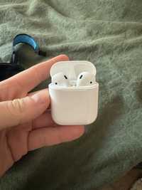 Apple AirPods  2