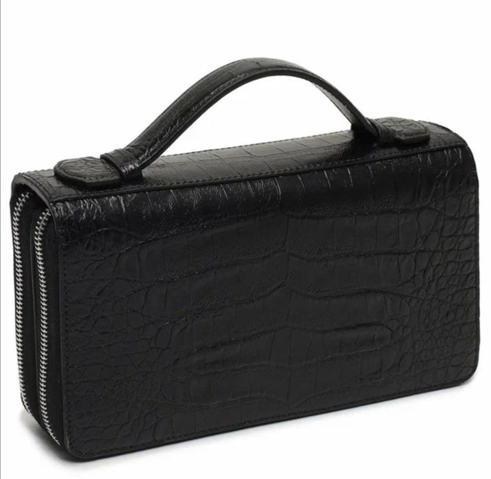 Барсетка от бренда NERI KARRA