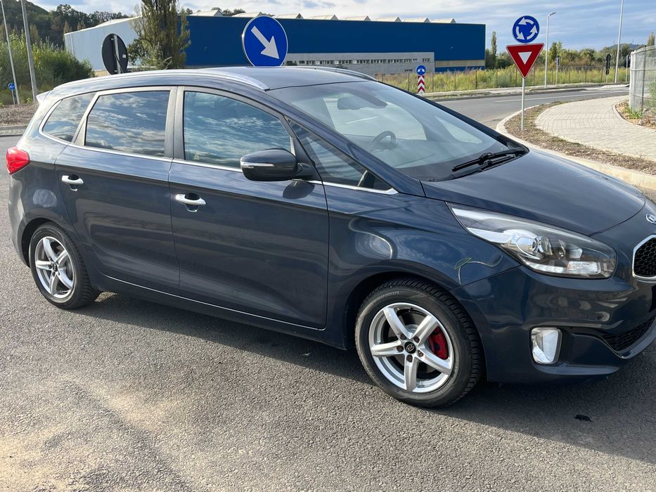 Kia Carens 136 CP led/navi/camera/7 locuri/revizie/discuri+placute noi