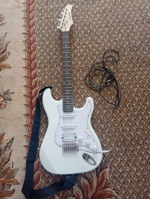 Продам гитары акустическую и электрогитару