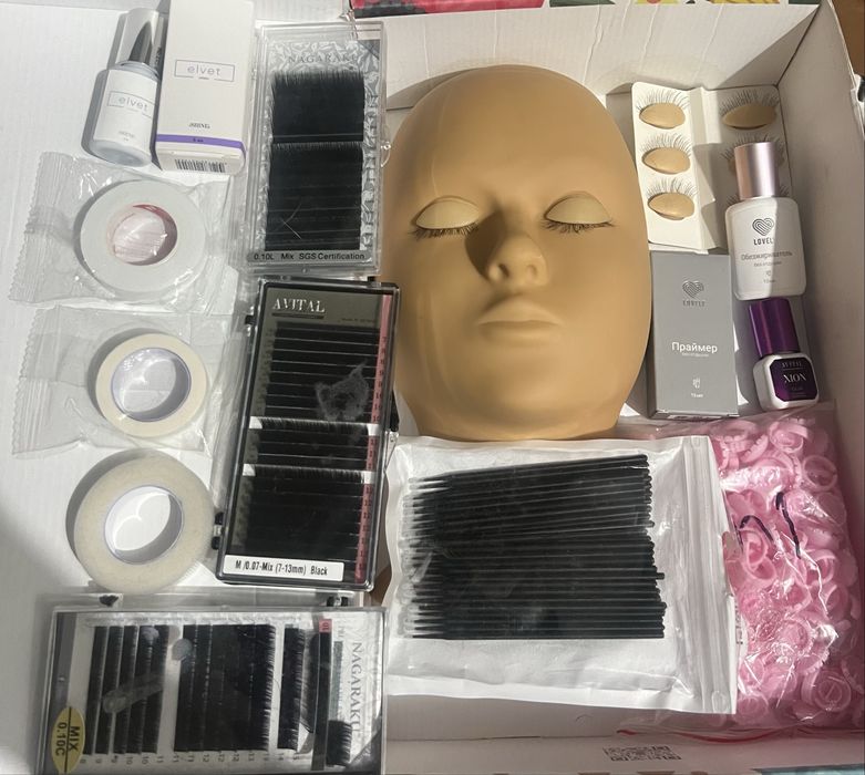 Маникен для наращтвания ресниц и материал