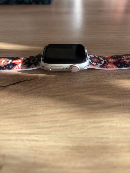 Apple Watch SE  40 mm(GPS + Cellular) (2nd Generation)