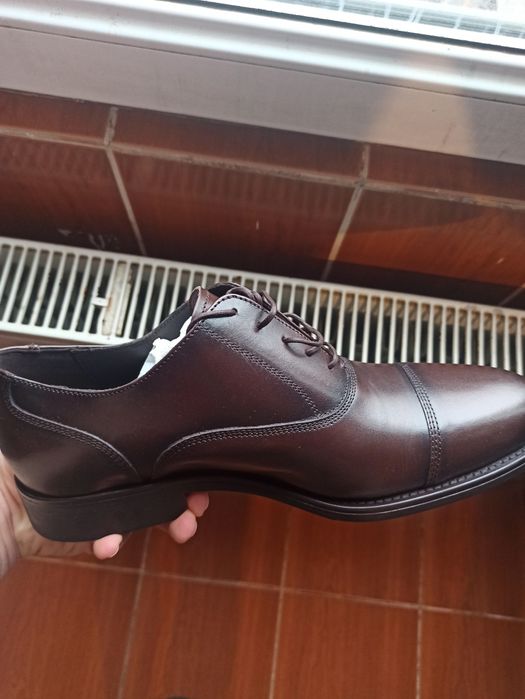 Vând pantofi mango