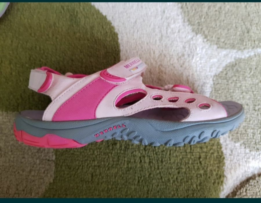 Оригинални сандали -36н.