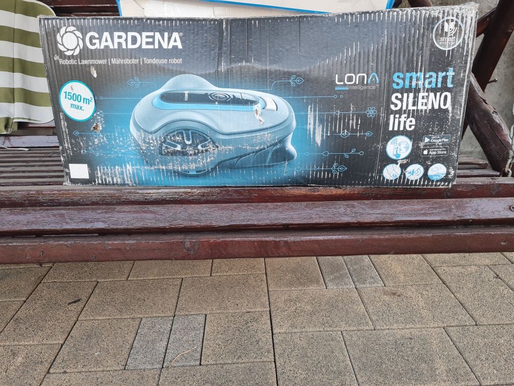 Vând robot  gazon  smart Sileno life