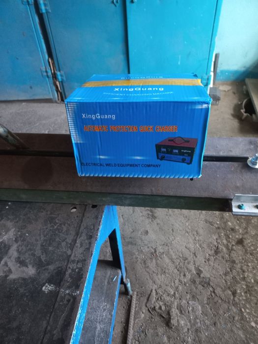Продам Зарядное Устройство для Аккумулятора