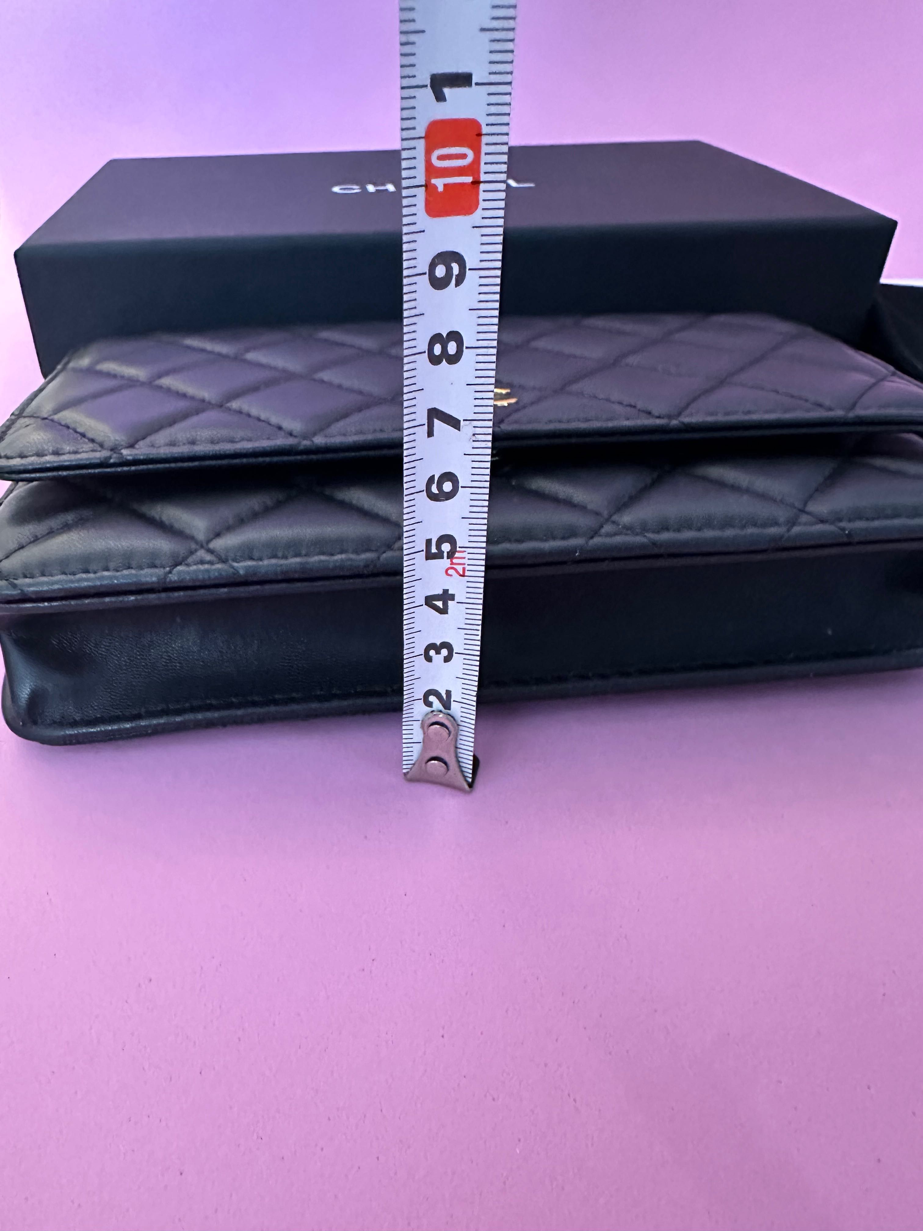 Дамска Чанта Chanel classic wallet on chain
