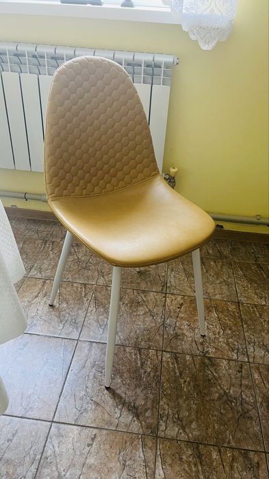 Стульчик для кухни