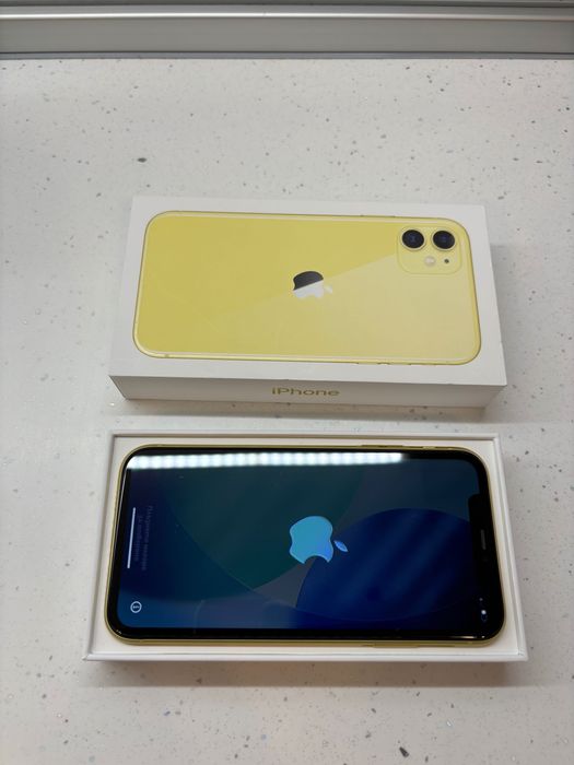 iPhone 11 64GB жълт