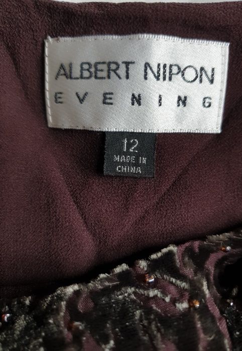 Дрвхи Brooks Brothers, NK и Albert Nipon