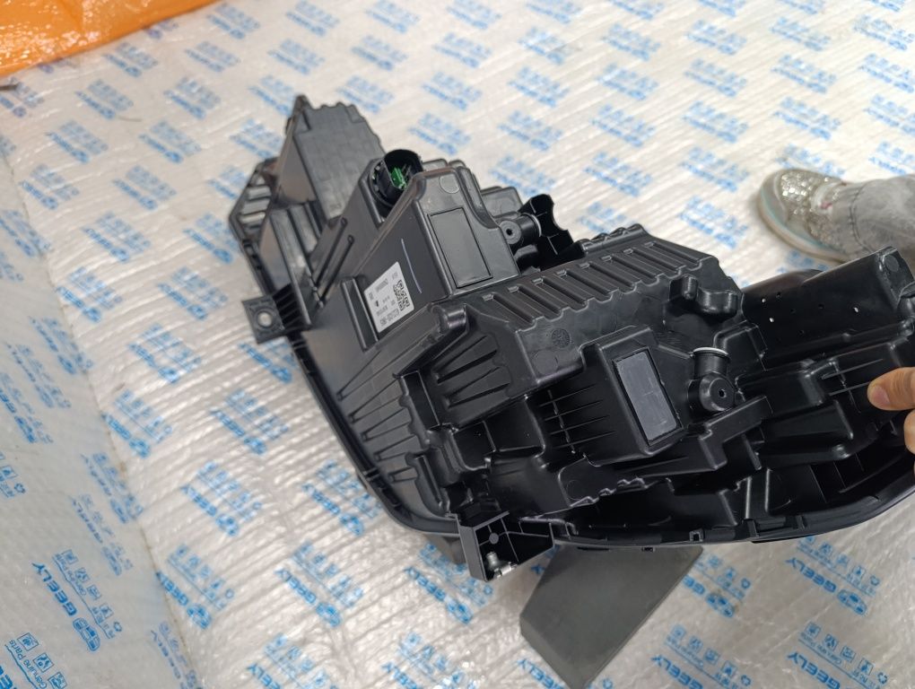 Фара в сборе Changan CS55 plus