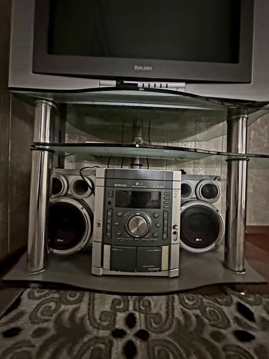 Televizor dvd, muzikalni center