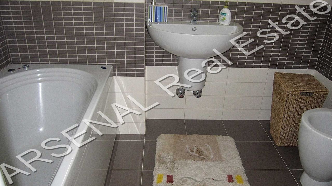 Дава се под наем Двустаен апартамент в София, Оборище - 60 кв.м за 650 € - Снимка #5