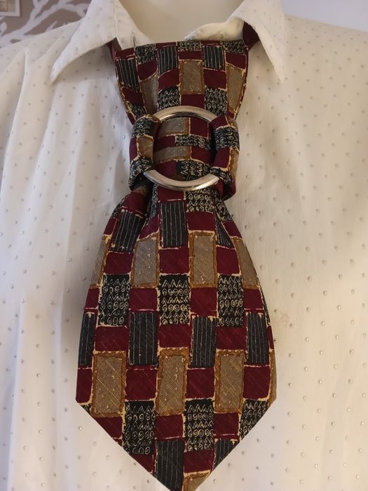 Cravata redefinita mătase