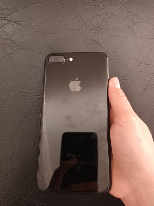 telefonul este bun doar că este avocat și prețul este ăsta