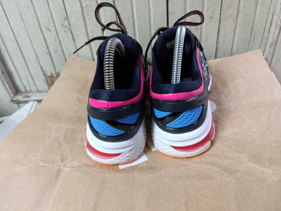 ''Asics Gel-Kayano 26''оригинални маратонки 38.5 номер