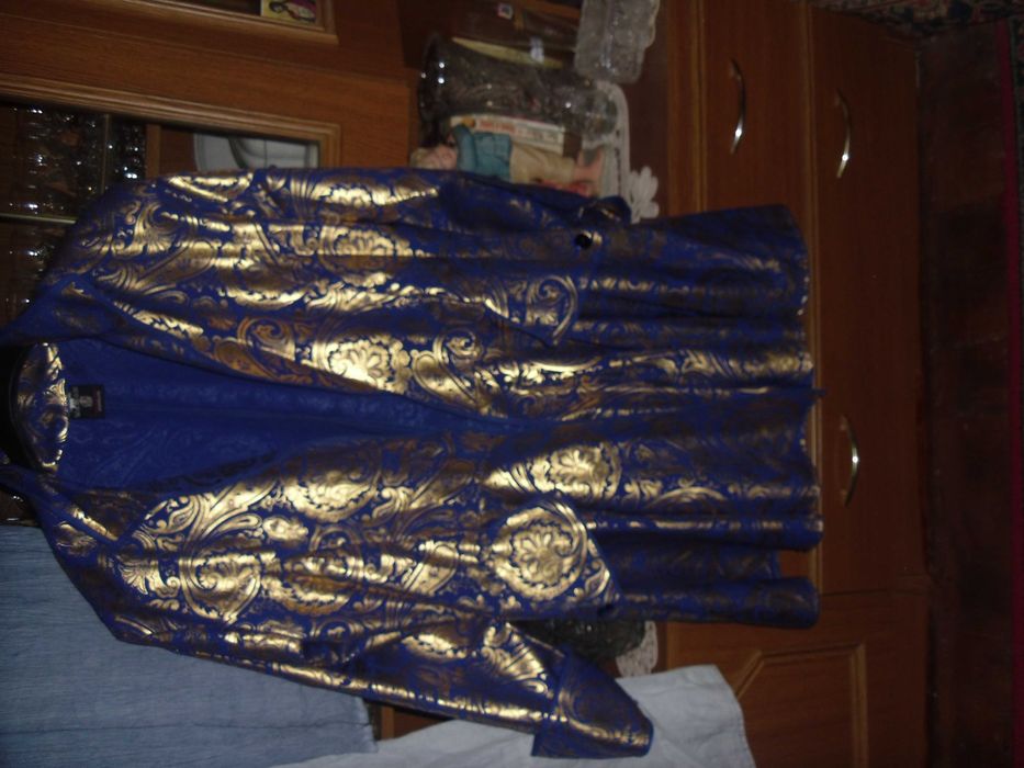 sacou pt teatru ,diverse