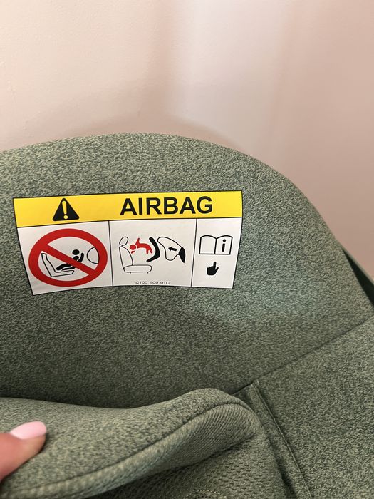 Cybex Cloud T I-size LEAF GREEN