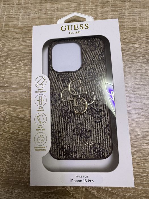 Husa Guess pentru iPhone 15 Pro