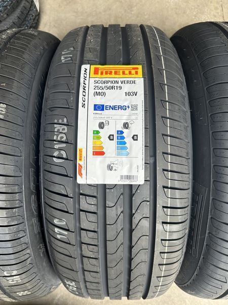 255/50/19 235/55/19 PIRELLI 4 броя