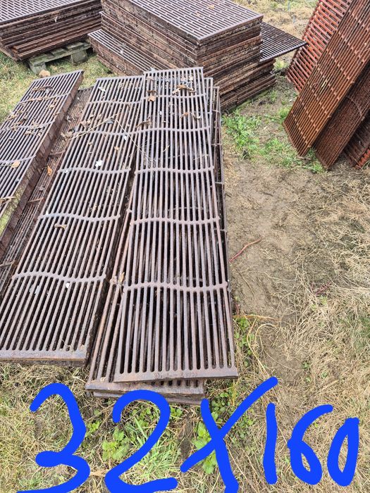 Gratar fonta. Pardoseala porci-animale.