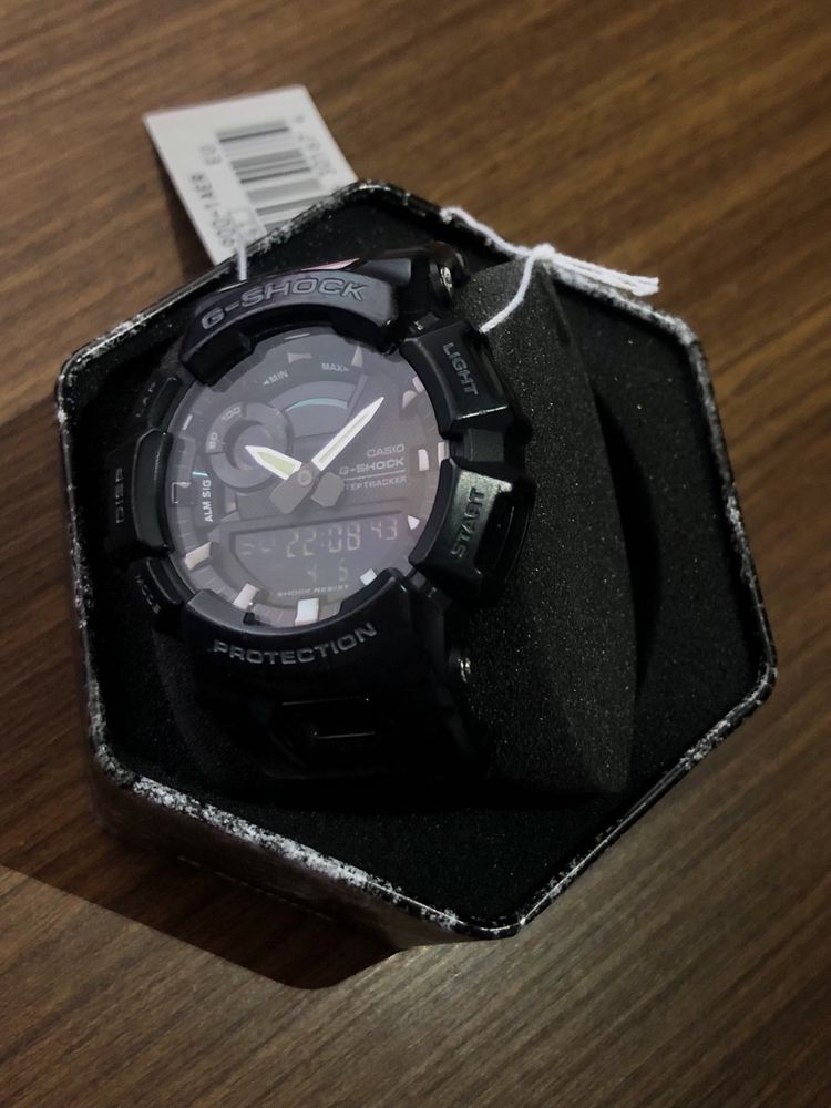 Casio G-Shock GBA-900-1A(КАТО НОВ)