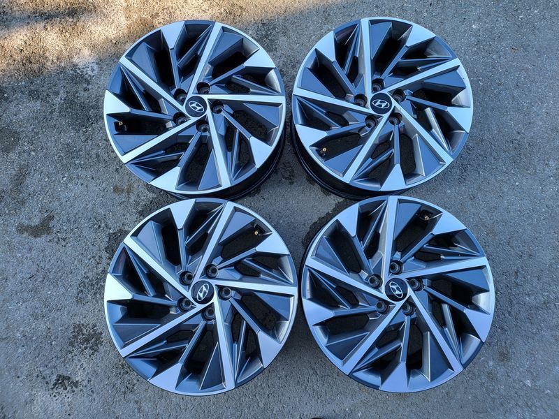 18цола Hyundai Хюндай 5x114.3 Оригинални