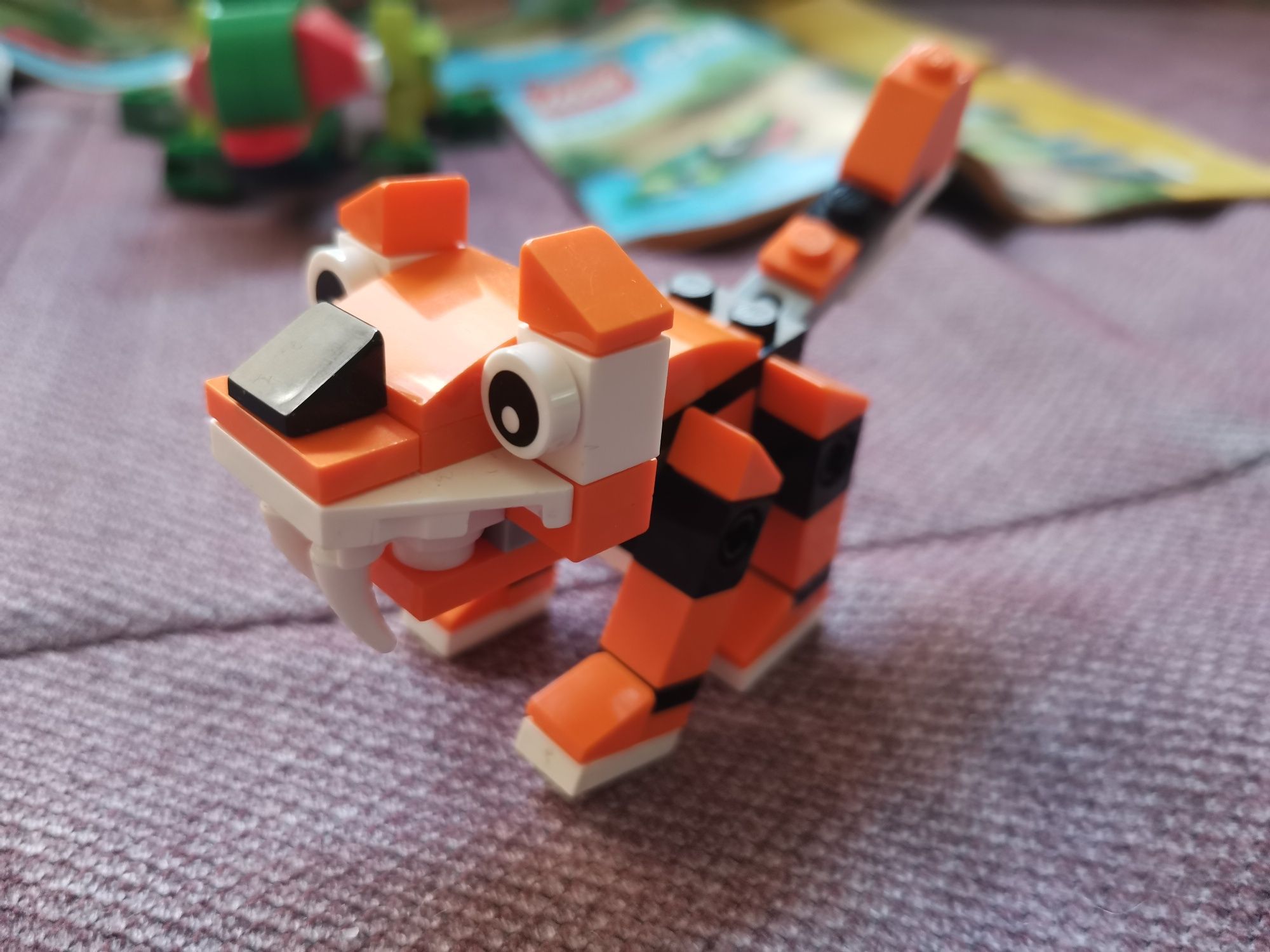 Lego creator 31031 papagal