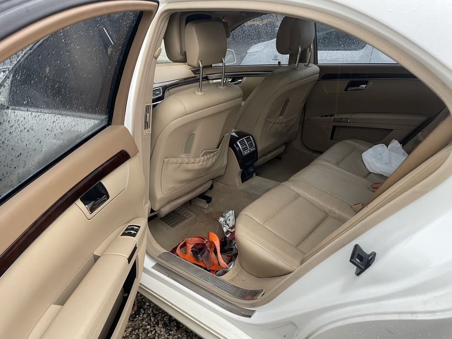 Mercedes-benz S 500 на части w221