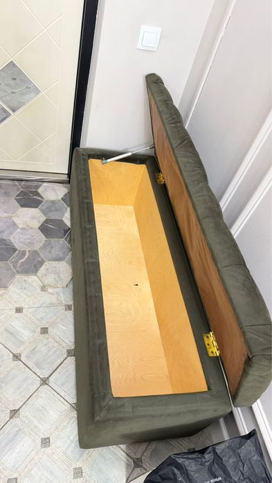 Пуфик в прихожую.