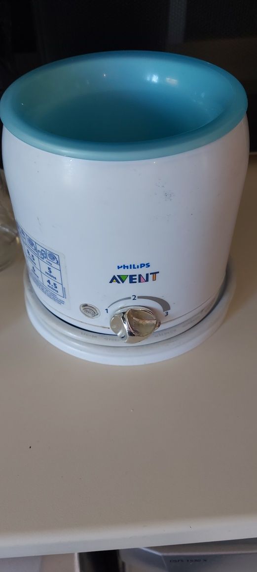 Нагревател за бебешки шишета Philips Avent и 3 шишета за вода/мляко