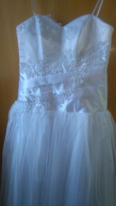 Разкошна сватбена рокля L - XL размер/ позволява преправяне