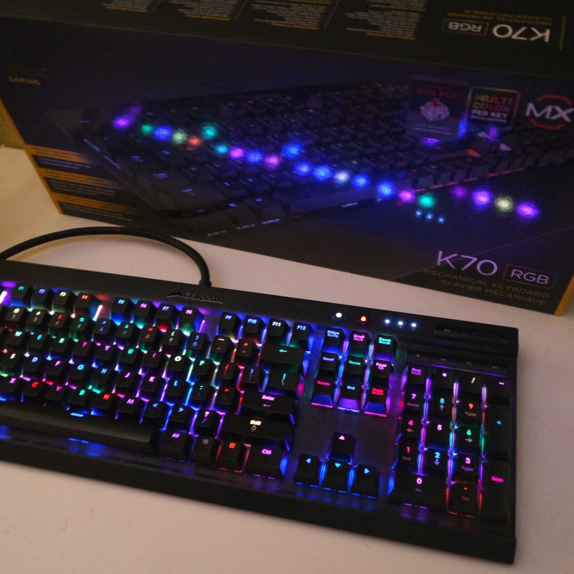Клавиатура Corsair K70 RGB