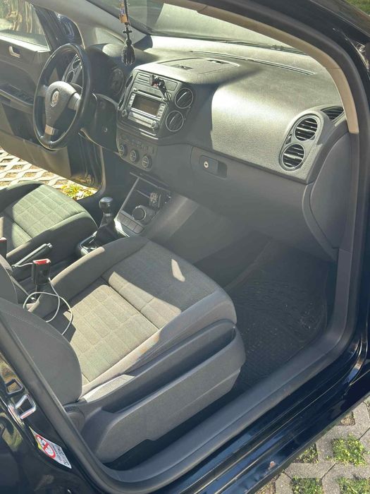 Vând golf 5 plus 1.4 recent inmatruculat