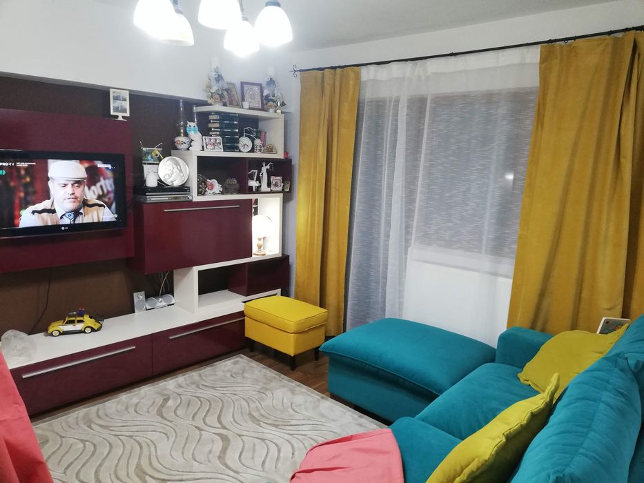 Vand apartament 4 camere